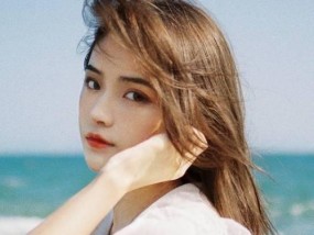 手机拍照时如何设置回头姿势？有无拍摄技巧推荐？