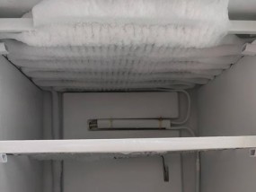 冰箱冰柜突然结冰的原因和解决方法（探究冰箱冰柜突然结冰的原因）