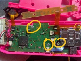 电脑桌垫奔驰怎么拆卸图解？拆卸过程中需要注意什么？