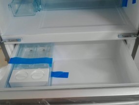 冰箱后面小孔漏水，如何修复（解决冰箱后面小孔漏水问题的有效方法）