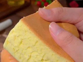 电饭煲蛋糕塌陷的原因及解决方法（探究电饭煲蛋糕塌陷现象）