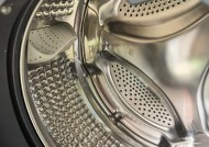 洗衣机滚筒有电怎么办（斜滚筒洗衣机常见问题及解决方案）