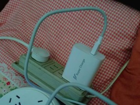 vivo充电器用的什么头？充电速度如何？