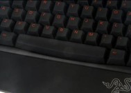魔蛇键盘拆卸步骤是什么？