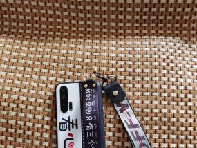 手机壳荣耀羽毛图形怎么换？更换步骤和注意事项有哪些？