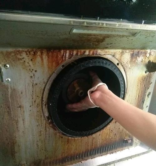 新的油烟机如何清洗（清洗新的油烟机的简易指南）  第1张