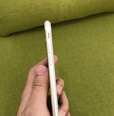 揭秘iPhone更换屏幕的那些猫腻（探索iPhone维修市场的暗流涌动）  第1张
