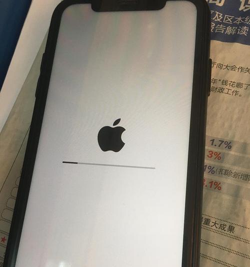 手机黑屏快速处理方法（教你一招解决手机黑屏困扰）  第1张