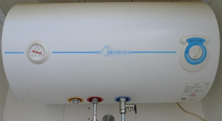 热水器淋雨不出水怎么办（解决热水器淋雨无水问题的简单方法）  第1张