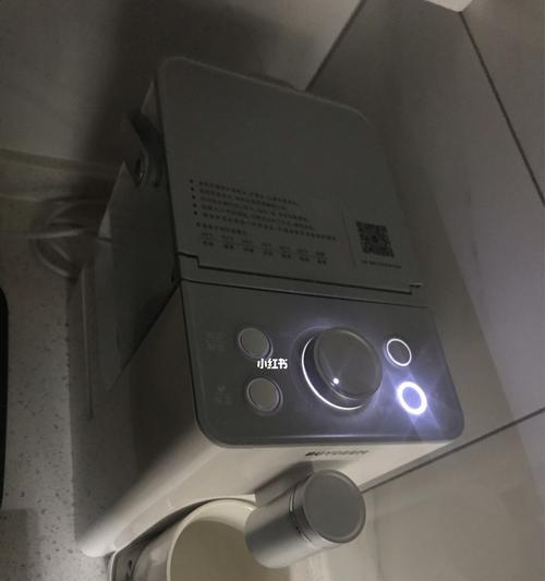 饮水机显示常温的处理方法（解决饮水机只显示常温水的问题）  第1张