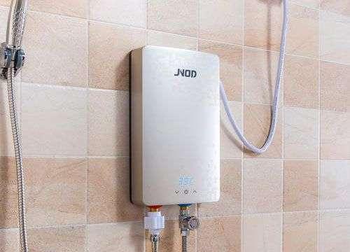 热水器温度上不去的故障原因和解决方法（为什么热水器的温度上不去）  第2张