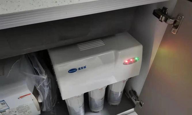 解析净水器显示检修故障的原因及解决方法（净水器显示检修故障）  第2张