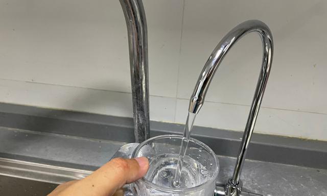 小型净水器坏了怎么办（快速解决方法和维修建议）  第2张