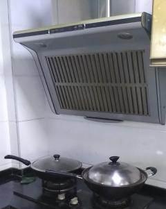 襄阳抽油烟机拆卸清洗全攻略（轻松学会拆卸清洗襄阳抽油烟机）  第3张