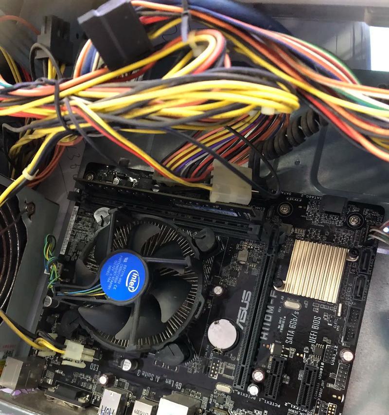 笔记本液晶屏排线更换方法是什么？  第3张
