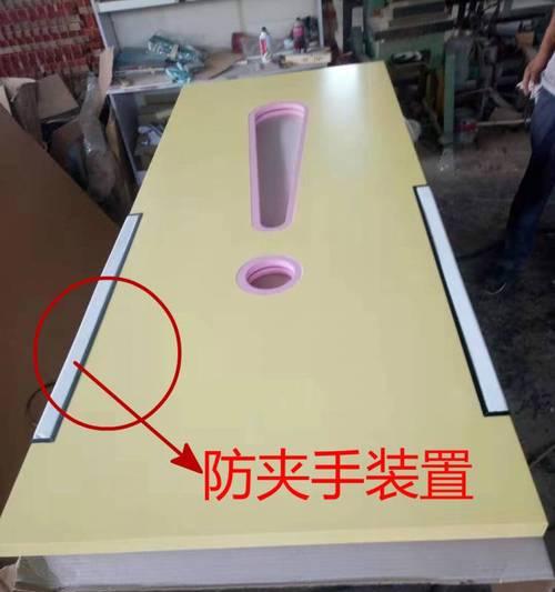 拍照时手机夹手怎么解决？有没有防夹手配件推荐？  第2张
