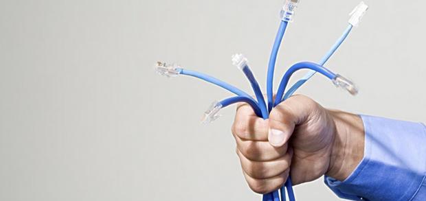 战警控制器安装模拟器步骤是什么？常见问题有哪些？  第1张