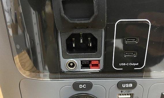 旅行者车载电源加装效果如何？加装过程中遇到问题怎么办？  第2张