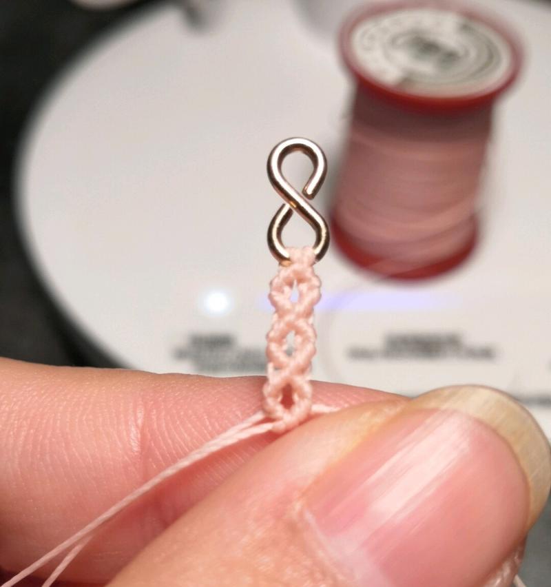 荣耀手机壳支架手绳怎么用？具体操作步骤是什么？  第2张