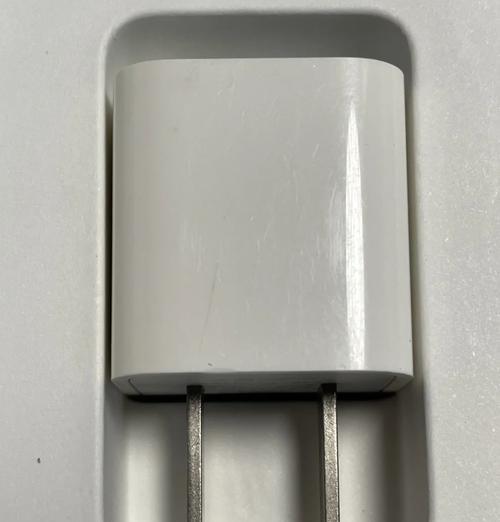苹果15充电器老是坏怎么办？如何选择可靠的替代品？  第3张