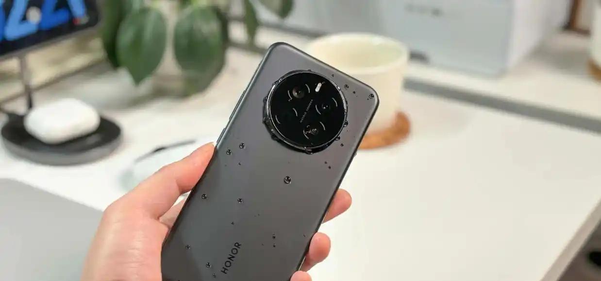荣耀果断“发飙”，16GB+512GB跌价1140元，护眼直屏+骁龙8至尊版  第2张