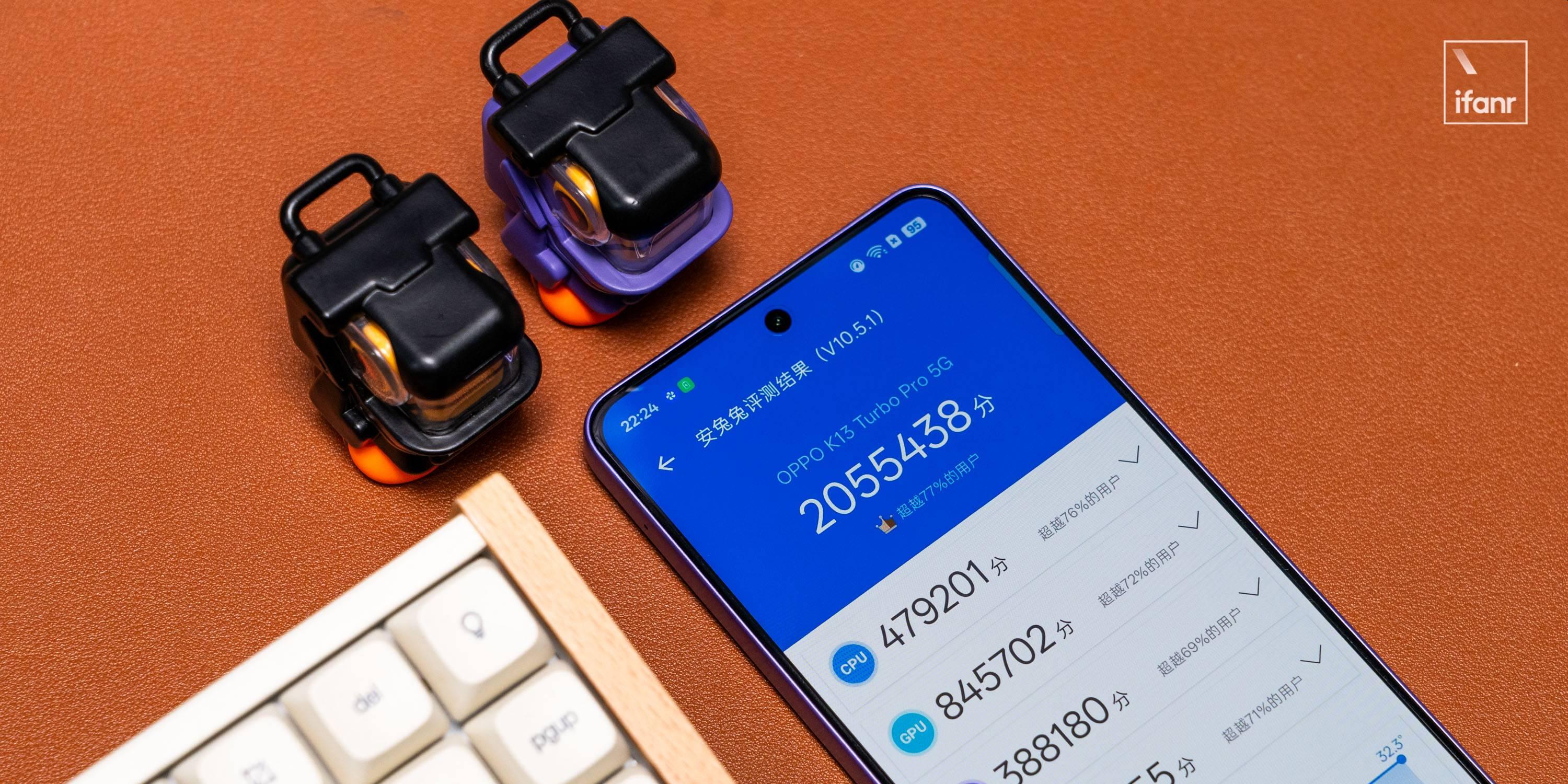 OPPOK13TurboPro发布：1999元起售！给性能机加风扇，真的有用吗？  第2张