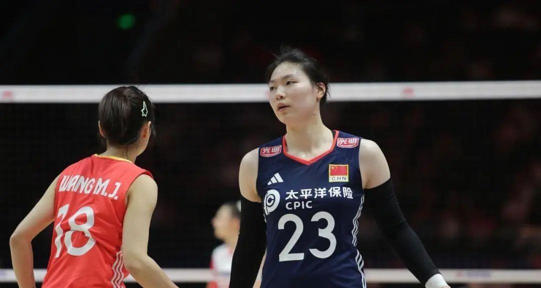 破格提拔！女排迎来新大脑，16岁扛国家队大旗，球迷呼吁老将回归  第5张