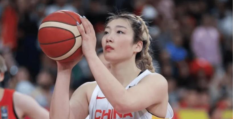 新版李梦出炉！中国女篮再集训，宫鲁鸣招进19岁1米83得分王？  第2张