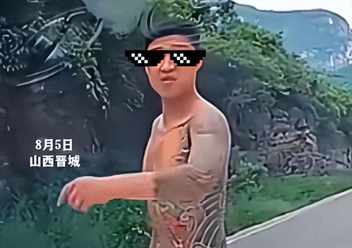 无牌奥迪加塞女子后续：警方介入，纹身男身份曝光，果然不简单  第1张