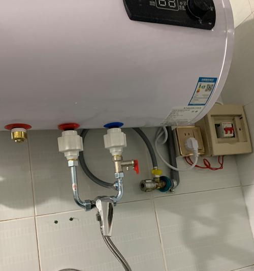 夏天热水器水温过高的原因及解决方法（热水器在夏天出现水温过高的问题，如何应对？）  第3张