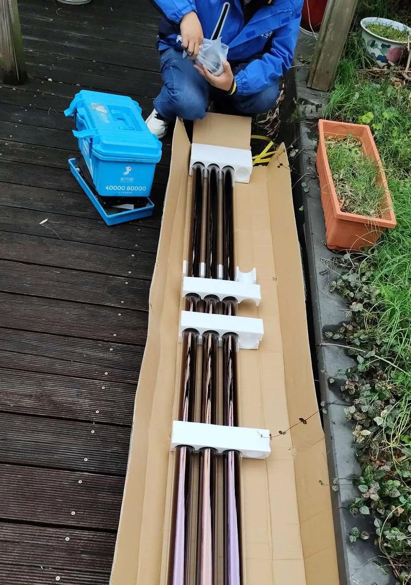 热水器垂下来一根管子的处理方法（解决热水器垂下来的管子问题的实用方法）  第1张