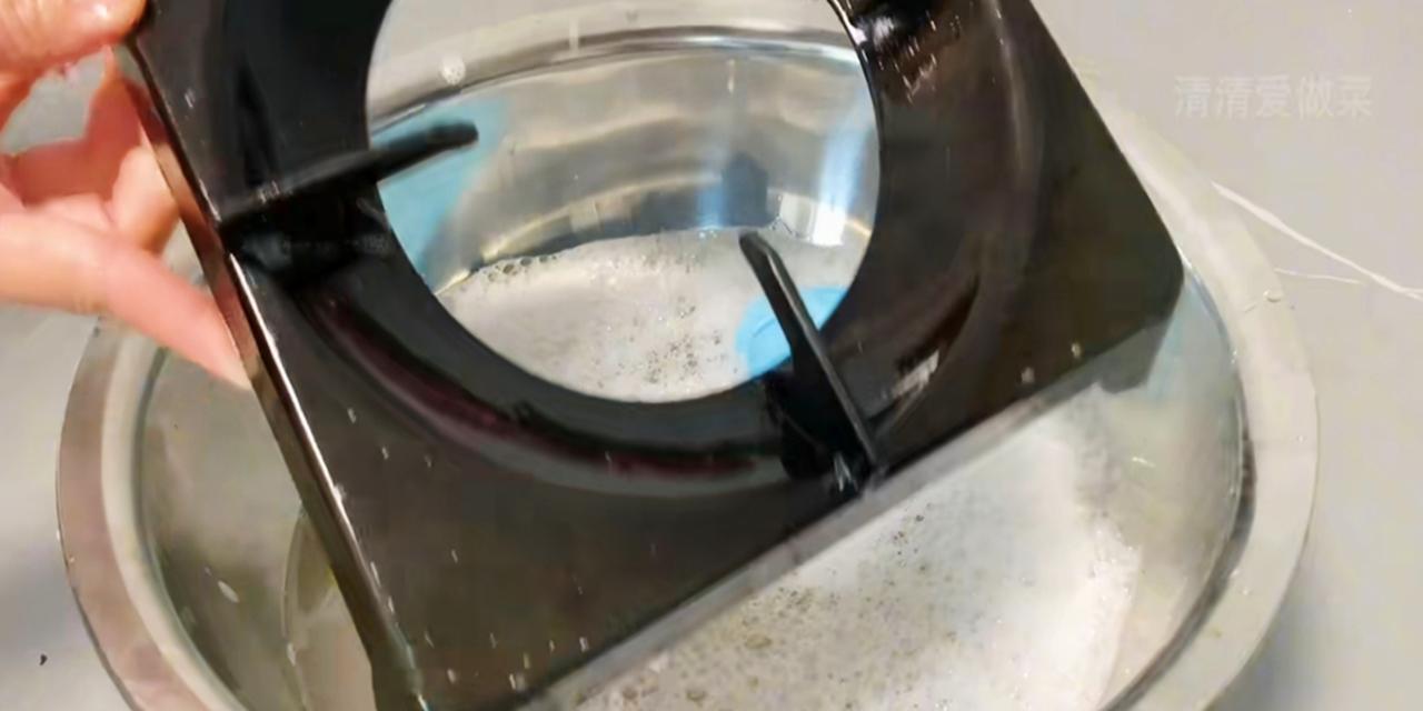 燃气灶进油了怎么办？（解决燃气灶进油问题的实用方法。）  第3张