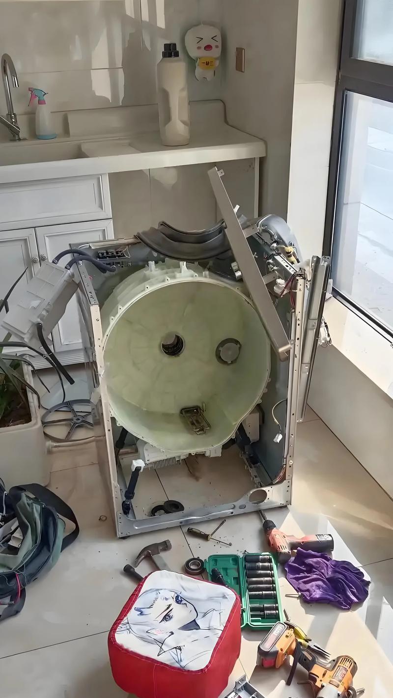 修理洗衣机底部漏水的方法（解决洗衣机漏水问题的实用指南）  第1张
