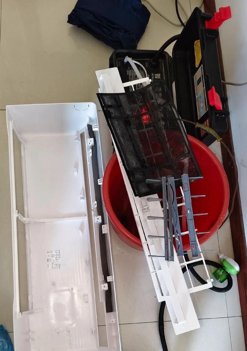 立式空调清洗指南（以空调清洁剂为工具，轻松清洗立式空调）  第2张
