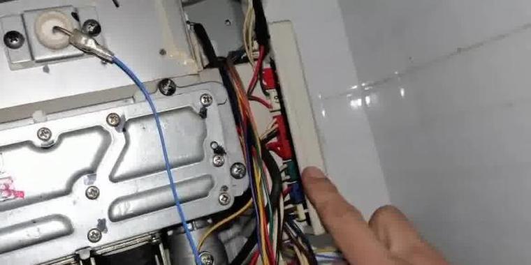 解决夏普热水器E6故障的方法（夏普热水器E6故障的原因及维修步骤）  第3张