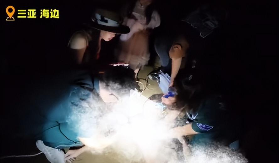 男子三亚溺亡后续，漂亮妻子崩溃大哭，女儿目睹全程，网友不同情  第12张