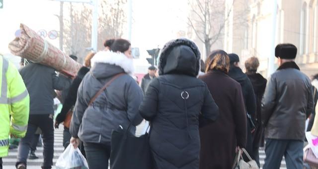 寒潮蓝色预警！14—16日中东部雨雪大风齐上线，局地降温超14℃  第9张